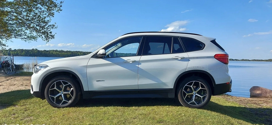 BMW X1 cena 87900 przebieg: 73120, rok produkcji 2018 z Wolsztyn małe 211